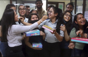 10th Scholarship Bihar– मैट्रिक पास होने पर कितना रुपए और किसे मिलता है?- Full Information 3 10th Scholarship Bihar– मैट्रिक पास होने पर कितना रुपए और किसे मिलता है?- Full Information
