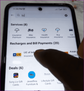 PayTM Se LIC Premium Kaise Bhare 2022: पेटीएम एप्प से LIC क़िस्त जमा करना सीखें, घर बैठे मिनटों में प्रीमियम का भुगतान- Full Information 4 PayTM Se LIC Premium Kaise Bhare 2022: पेटीएम एप्प से LIC क़िस्त जमा करना सीखें, घर बैठे मिनटों में प्रीमियम का भुगतान- Full Information